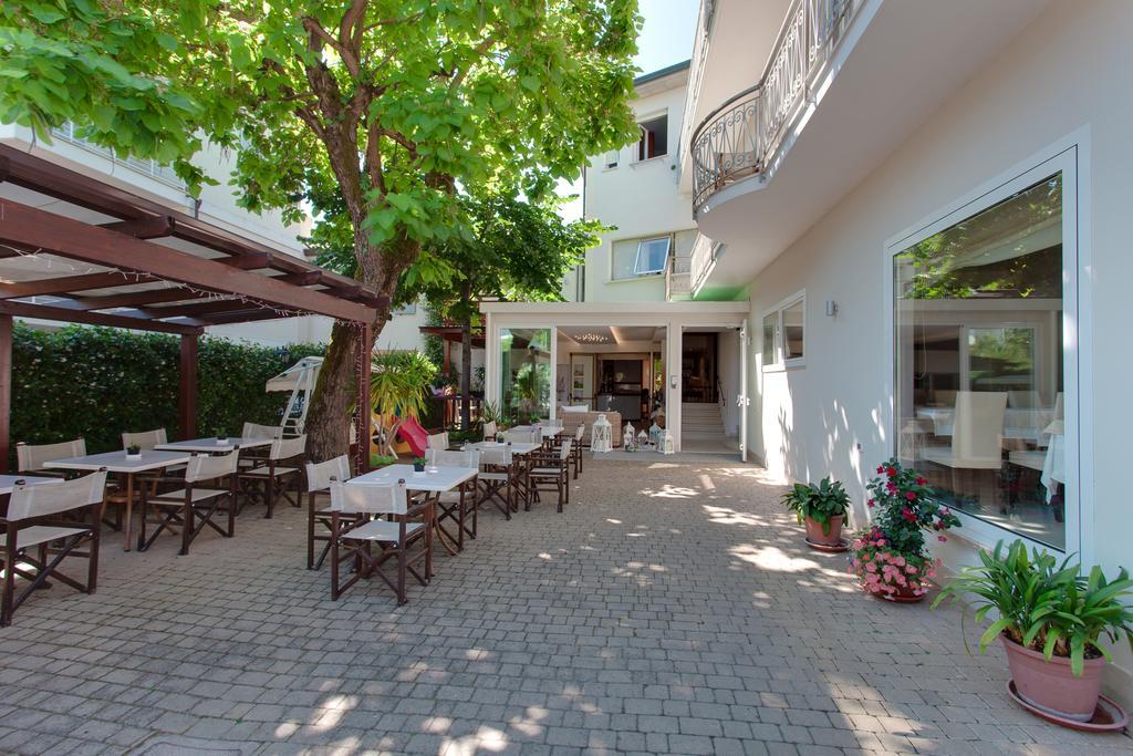 B&B Airone Cervia - Camere E Appartamenti Exteriér fotografie